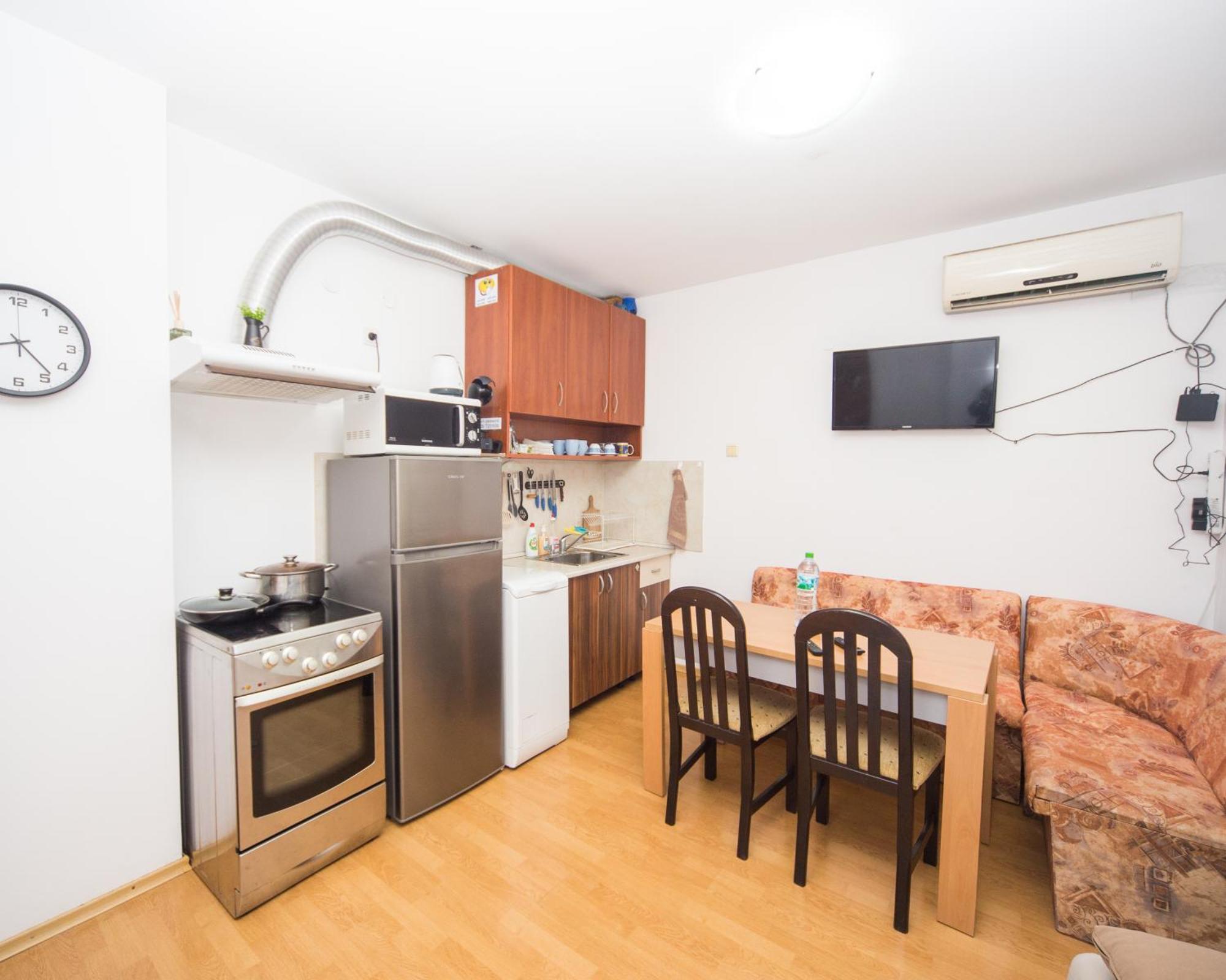 Super Center - Apartment On "Kiril & Metodi" Square ブルガス エクステリア 写真
